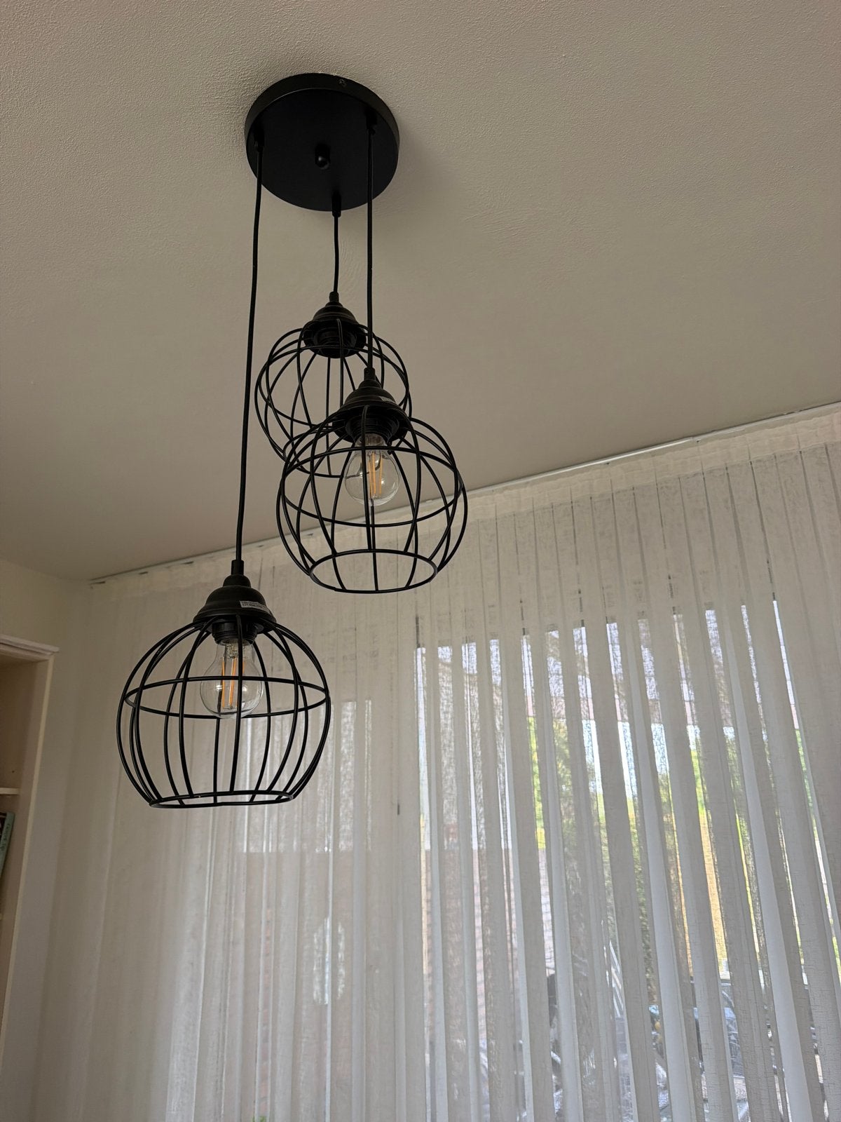Moderne Zwarte Hanglamp met 3 Kappen - Industrieel Design, Ophalen of Verzenden, Zo goed als nieuw, Metaal, E27 (groot)