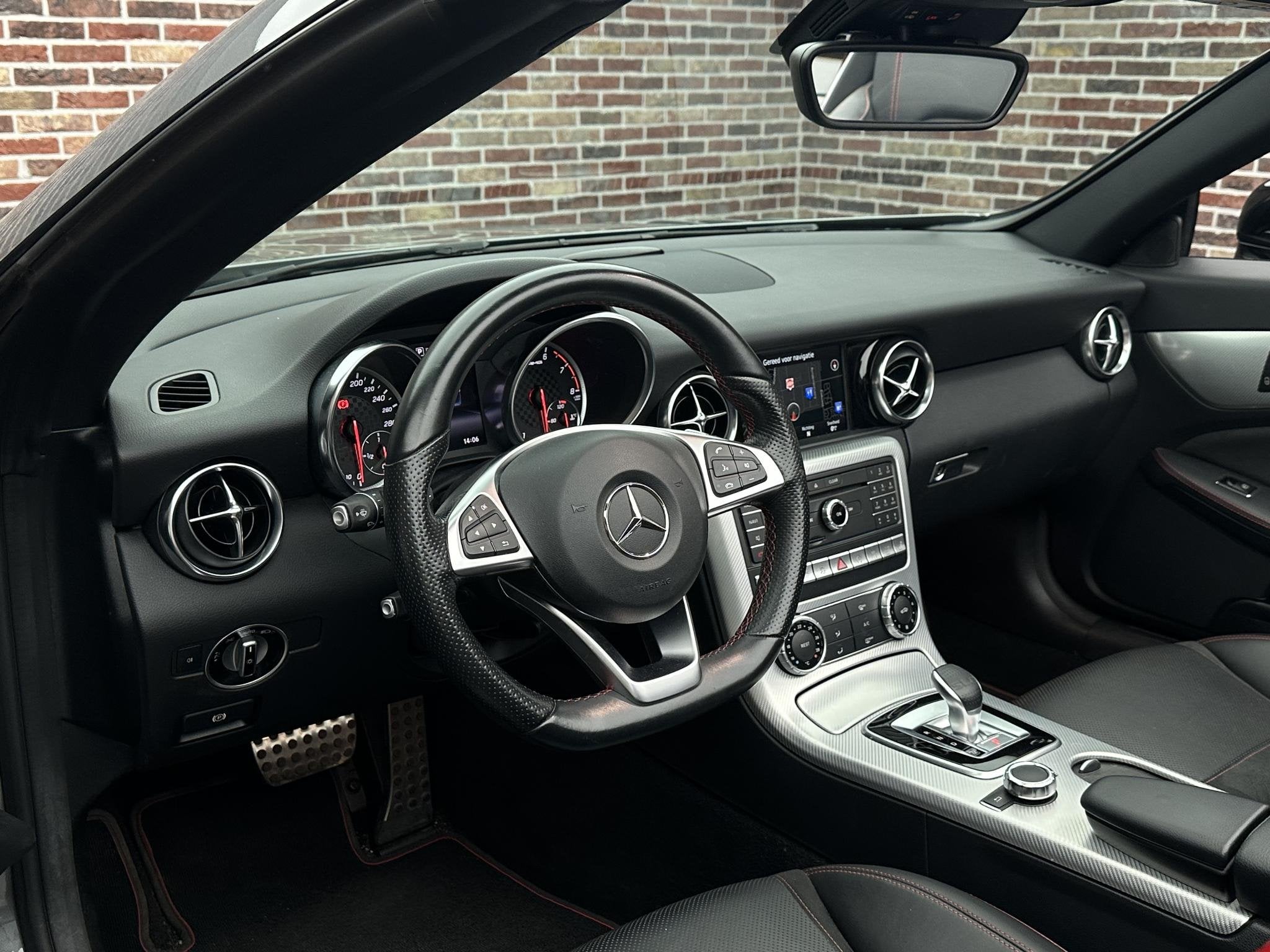 Mercedes-Benz SLC AMG 43 Roadster V6 Leer Led Navi, Auto's, Mercedes-Benz, Achterwielaandrijving, Gebruikt, Euro 6, Lichtsensor