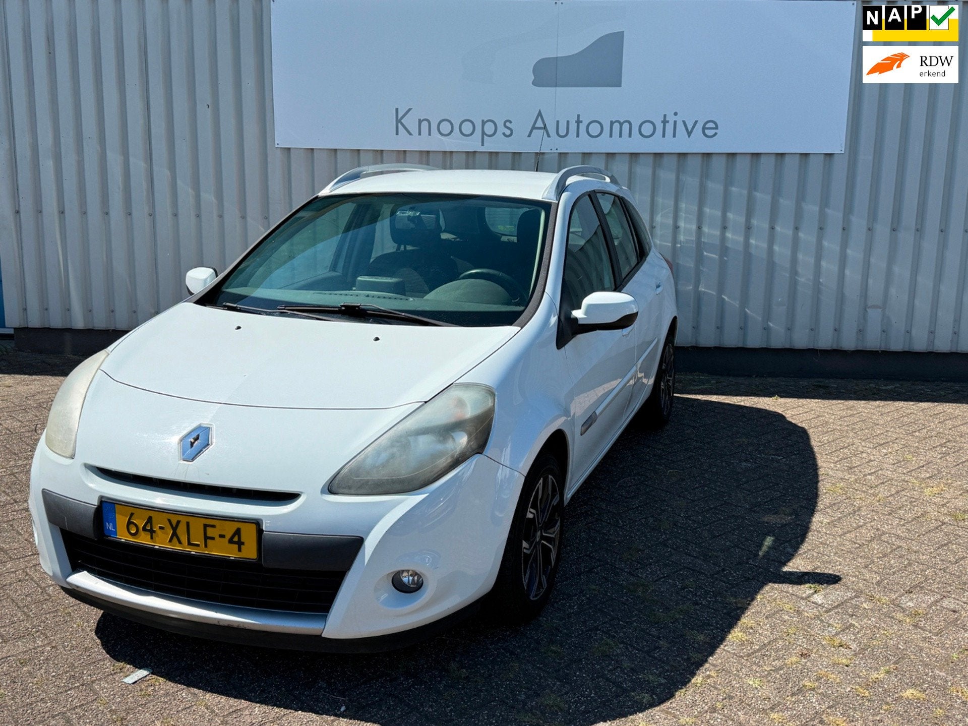 Renault Clio Estate 1.5 dCi Collection Apk 03/2027, Auto's, Voorwielaandrijving, Gebruikt, 4 cilinders, Wit