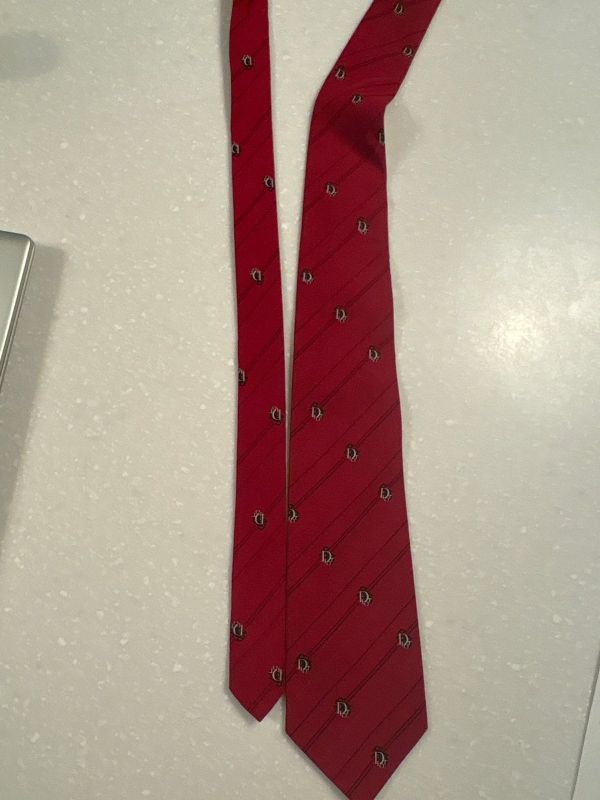 Vintage Christian Dior stropdas - Rood met logo patroon, Ophalen of Verzenden, Zo goed als nieuw, Rood, Met patroon