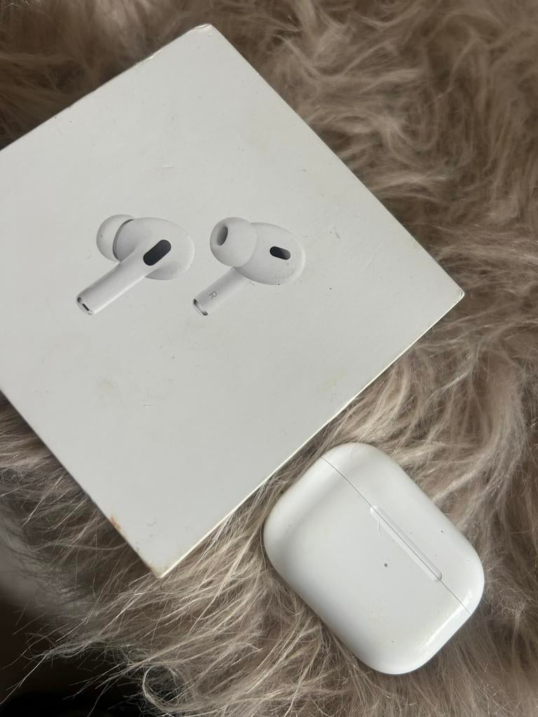 Airpods pro2 doosje magsafe, Ophalen of Verzenden, Zo goed als nieuw
