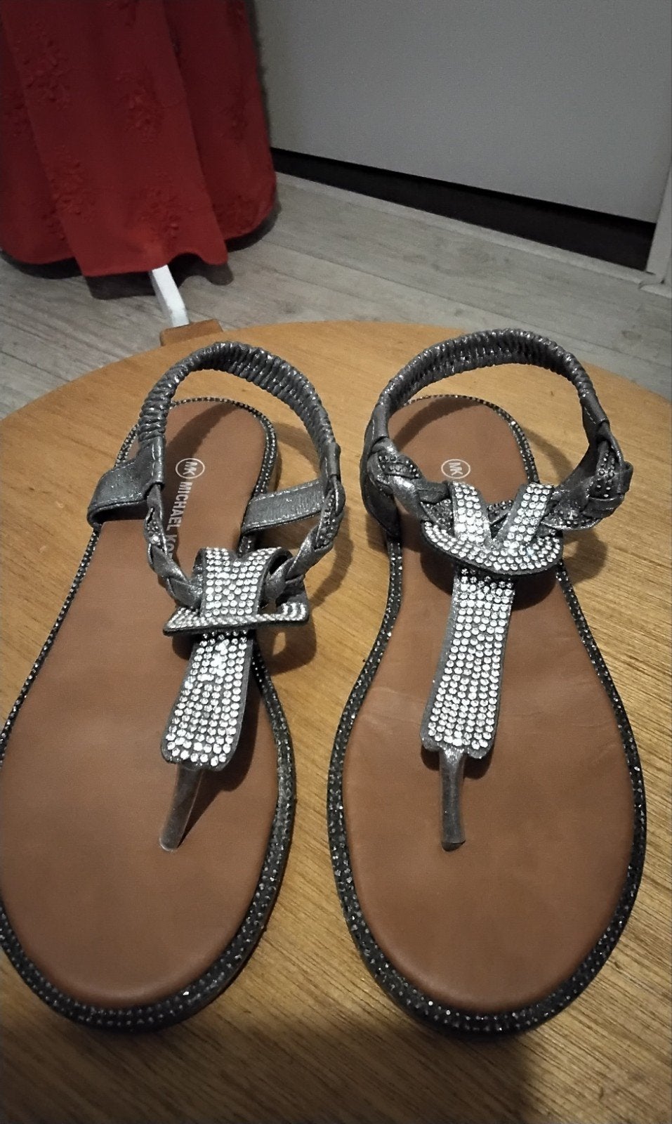 Michael Kors sandalen,  met zilverkleurige steentjes,  maat, Zo goed als nieuw, Overige kleuren, Michael Kors, Sandalen of Muiltjes