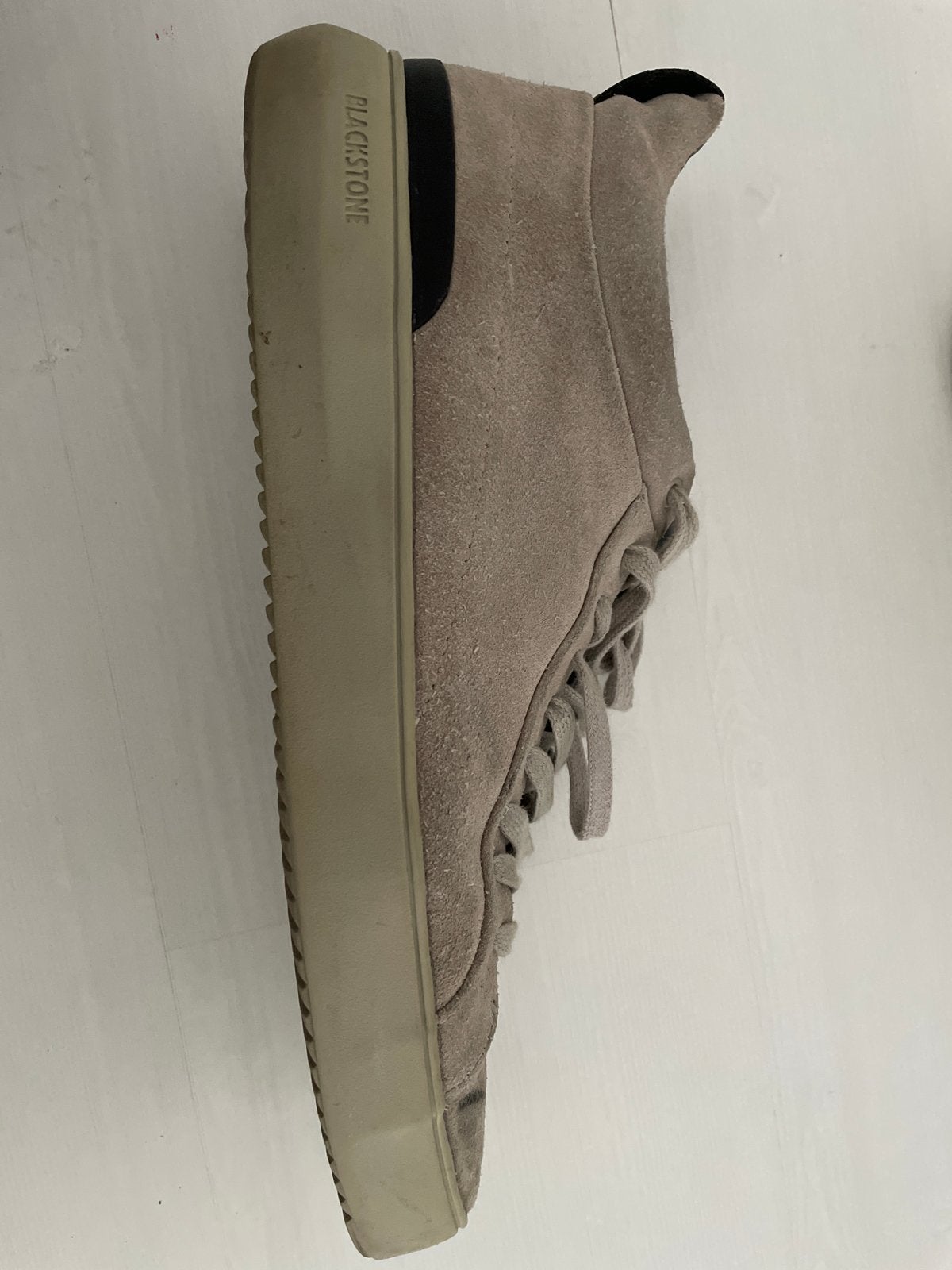 Blackstone schoenen maat 45 - Beige suède sneakers, Kleding | Heren, Ophalen of Verzenden, Gedragen, Overige kleuren, Sneakers of Gympen