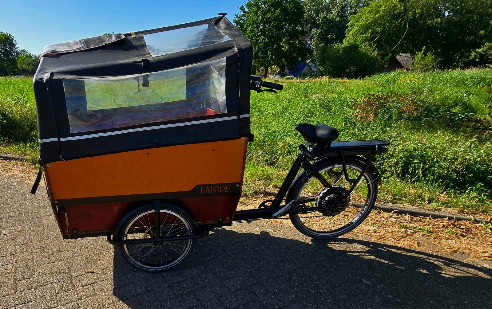 Babboe Max Bakfiets - Zeer weinig kilometers, voor 6 kindere, Overige merken, 4 kinderen of meer, Gebruikt, Huif