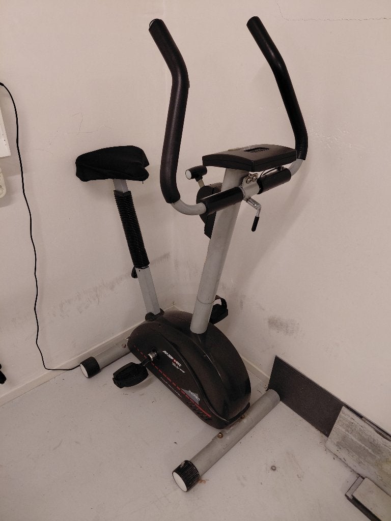 Hometrainer, Sport en Fitness, Ophalen, Gebruikt, Metaal, Benen