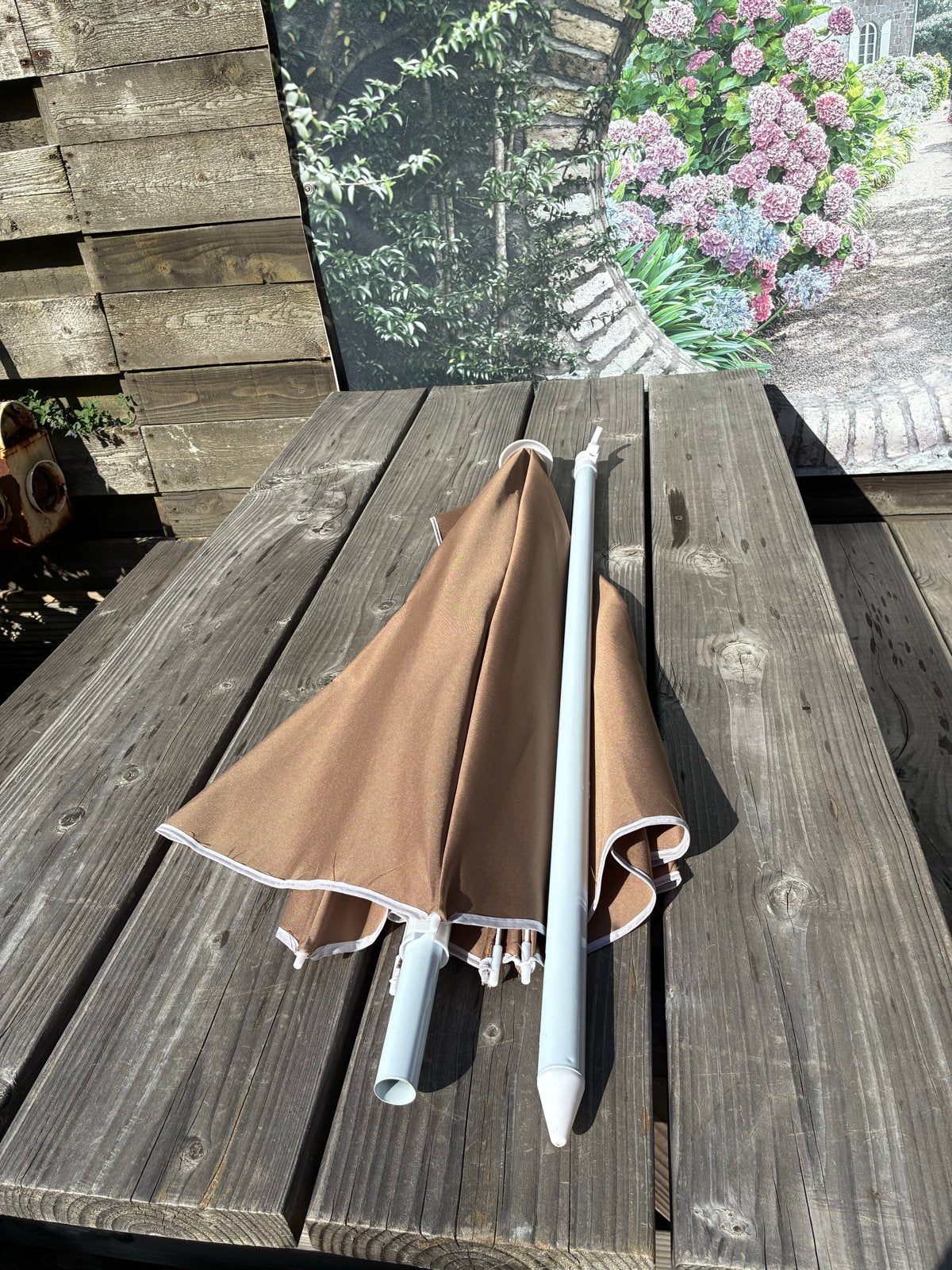 VidaXL parasol bruin - Zo goed als nieuw, Ophalen, Kantelbaar, Zo goed als nieuw, 1 tot 2 meter