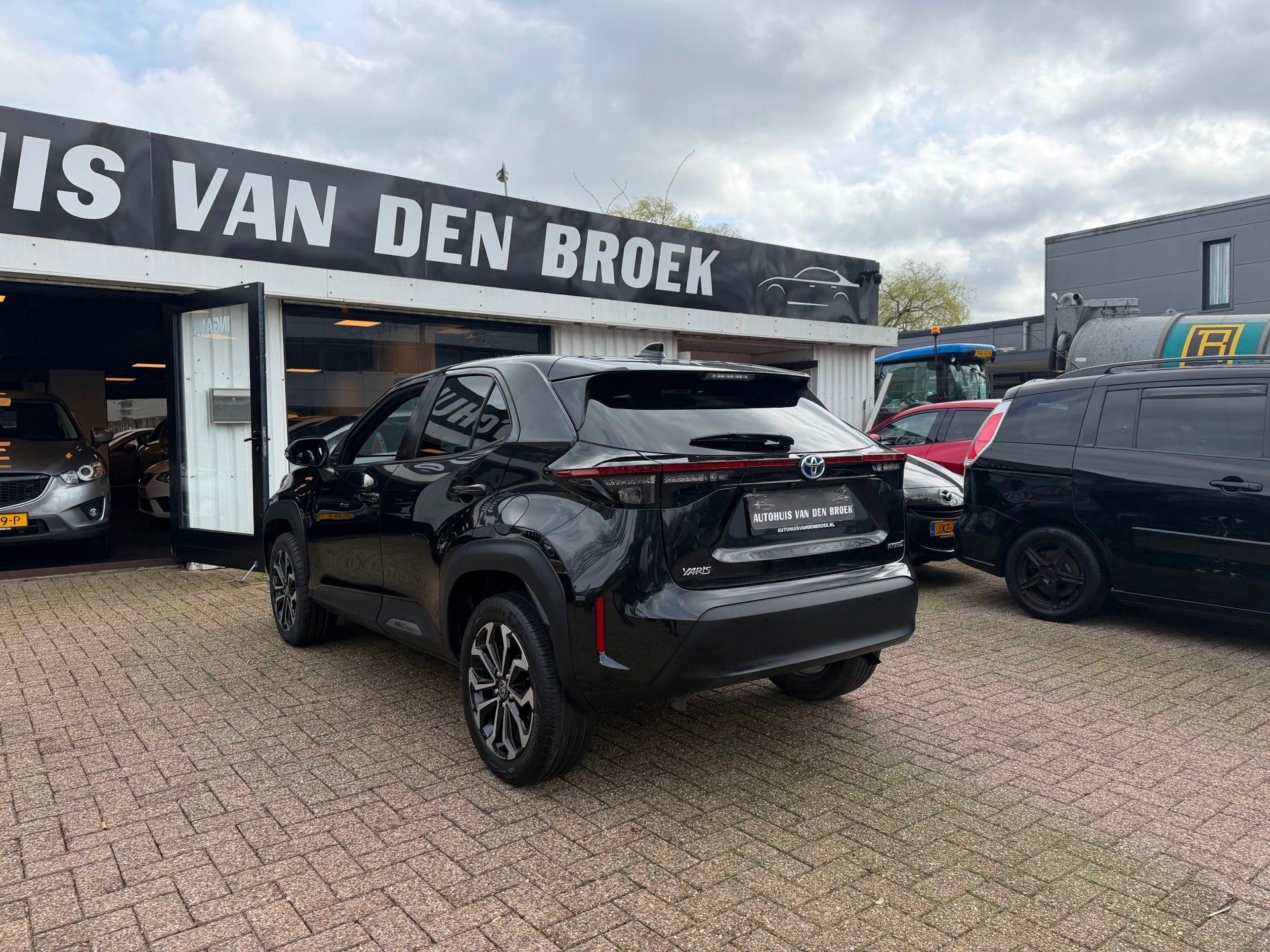 Toyota Yaris Cross 1.5 Hybrid First Edition|Navi|Cruise|Clim, Auto's, Toyota, Dealer onderhouden, Gebruikt, Zwart, Bedrijf