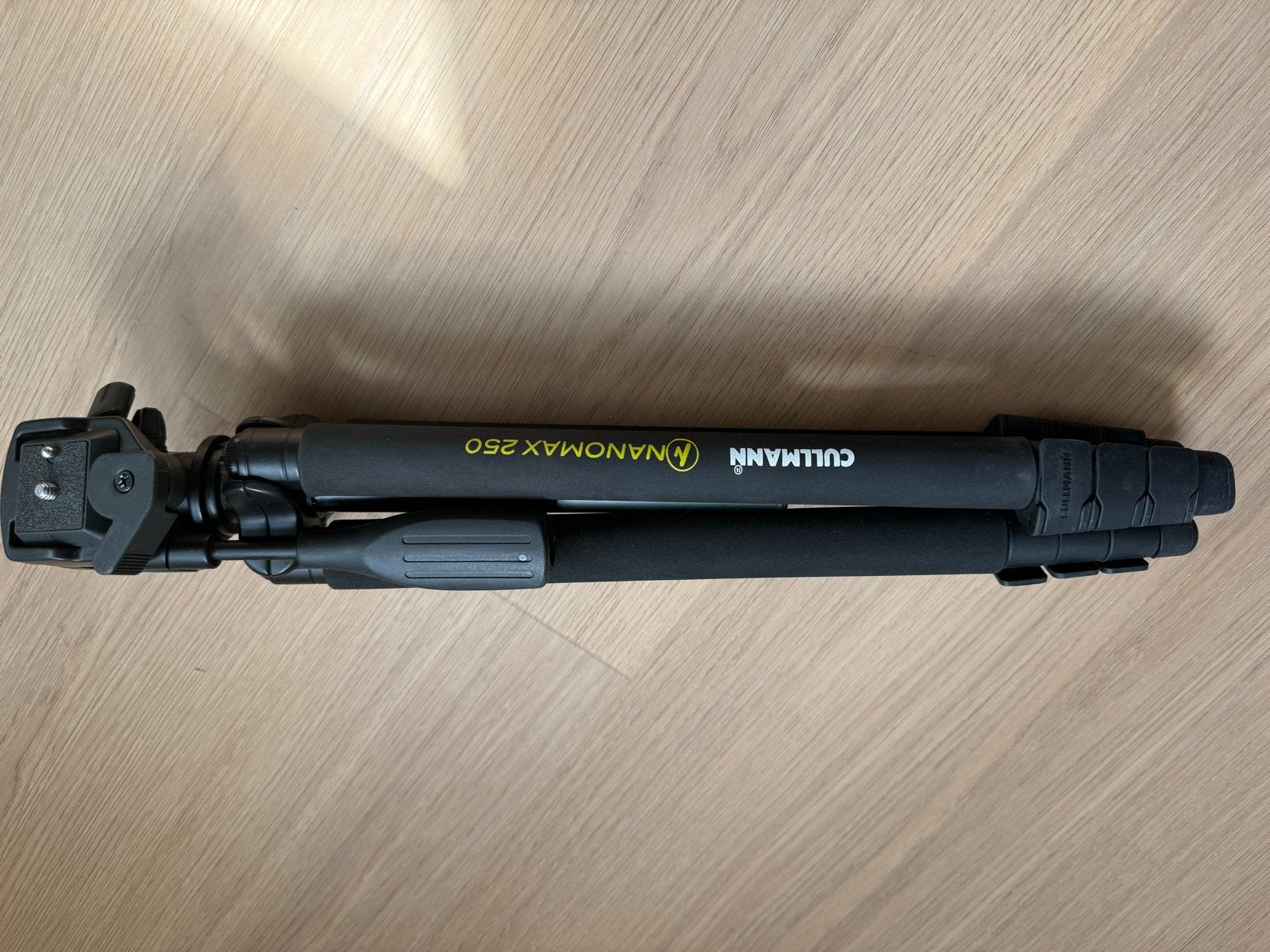 Cullmann Nanomax 250 driepoot statief met balhoofd, Cullmann, 125 cm of minder, Zo goed als nieuw, Inclusief draagtas