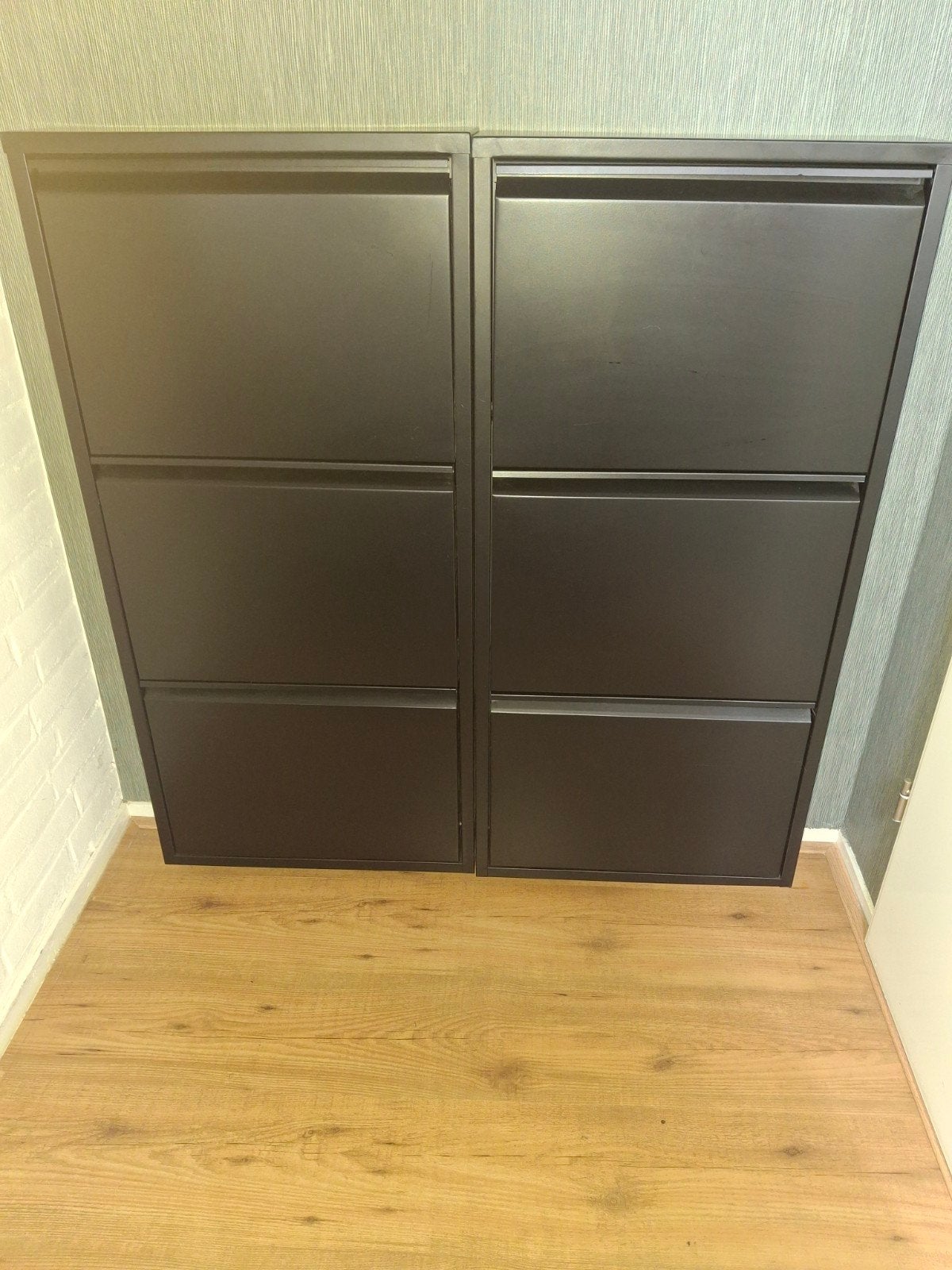 2x Jysk Hallenslev schoenenkast 1x perfect, 1x lichte schade, Ophalen, Gebruikt