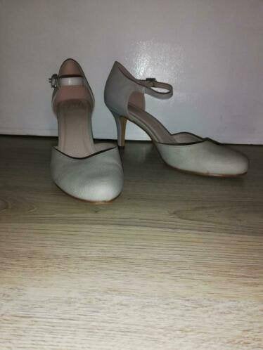 grijze pumps anna field maat 41, Kleding | Dames, Ophalen of Verzenden, Zo goed als nieuw, Grijs
