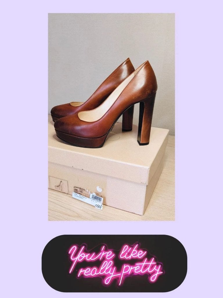 PRADA cognac bruine hakken / pumps met plateauzool maat 35, Nieuw, Ophalen of Verzenden, Bruin, Prada