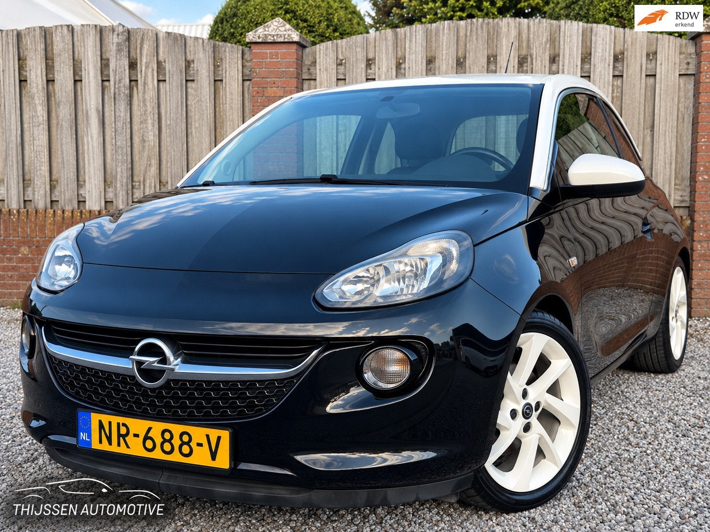 Opel ADAM 1.4 Glam Favourite BLACK&WHITE EDITION CLIMATECONT, Auto's, Voorwielaandrijving, Dealer onderhouden, 4 cilinders, 4 stoelen