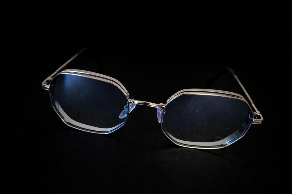 Hippe modieuze zonnebril met blauwe glazen, Ophalen of Verzenden, Zo goed als nieuw, Blauw, Ray-Ban