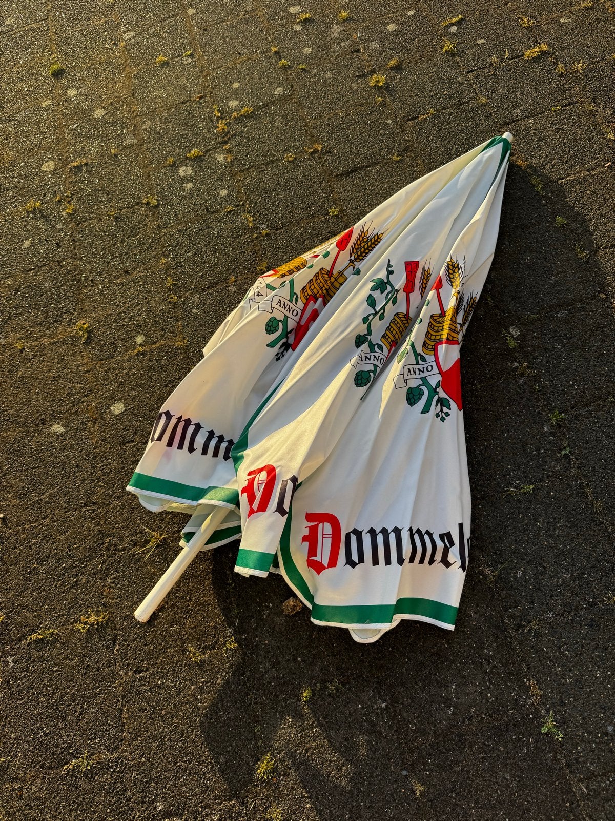 Vintage Dommels Bier Parasol - Zonder Voet en Stang, Verzenden, Zo goed als nieuw, 1 tot 2 meter, Stokparasol
