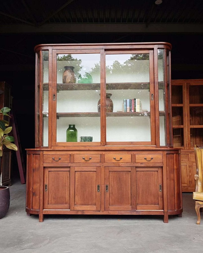 Antieke winkelkast | Museumkast halfrond | Teakhout #9333, Ophalen of Verzenden