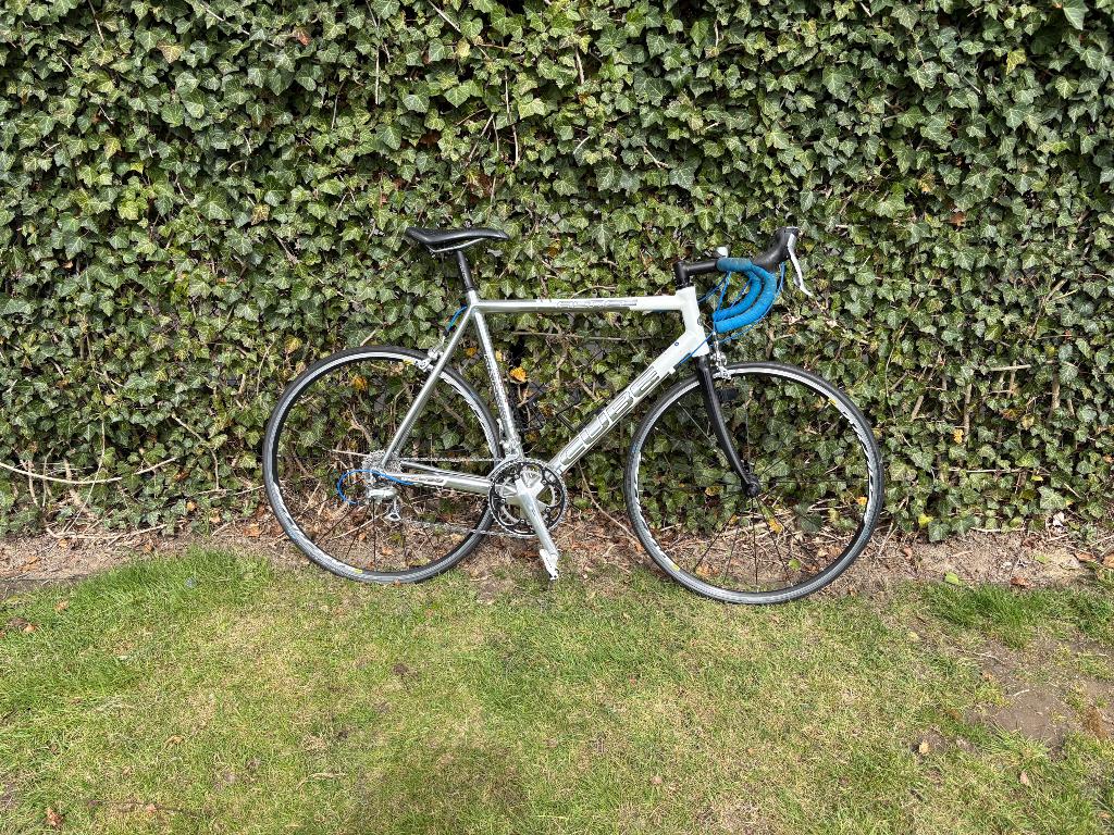 Racefiets Cube (wielrennen), Fietsen en Brommers, Fietsen | Racefietsen, Gebruikt, Heren, Aluminium, 15 tot 20 versnellingen