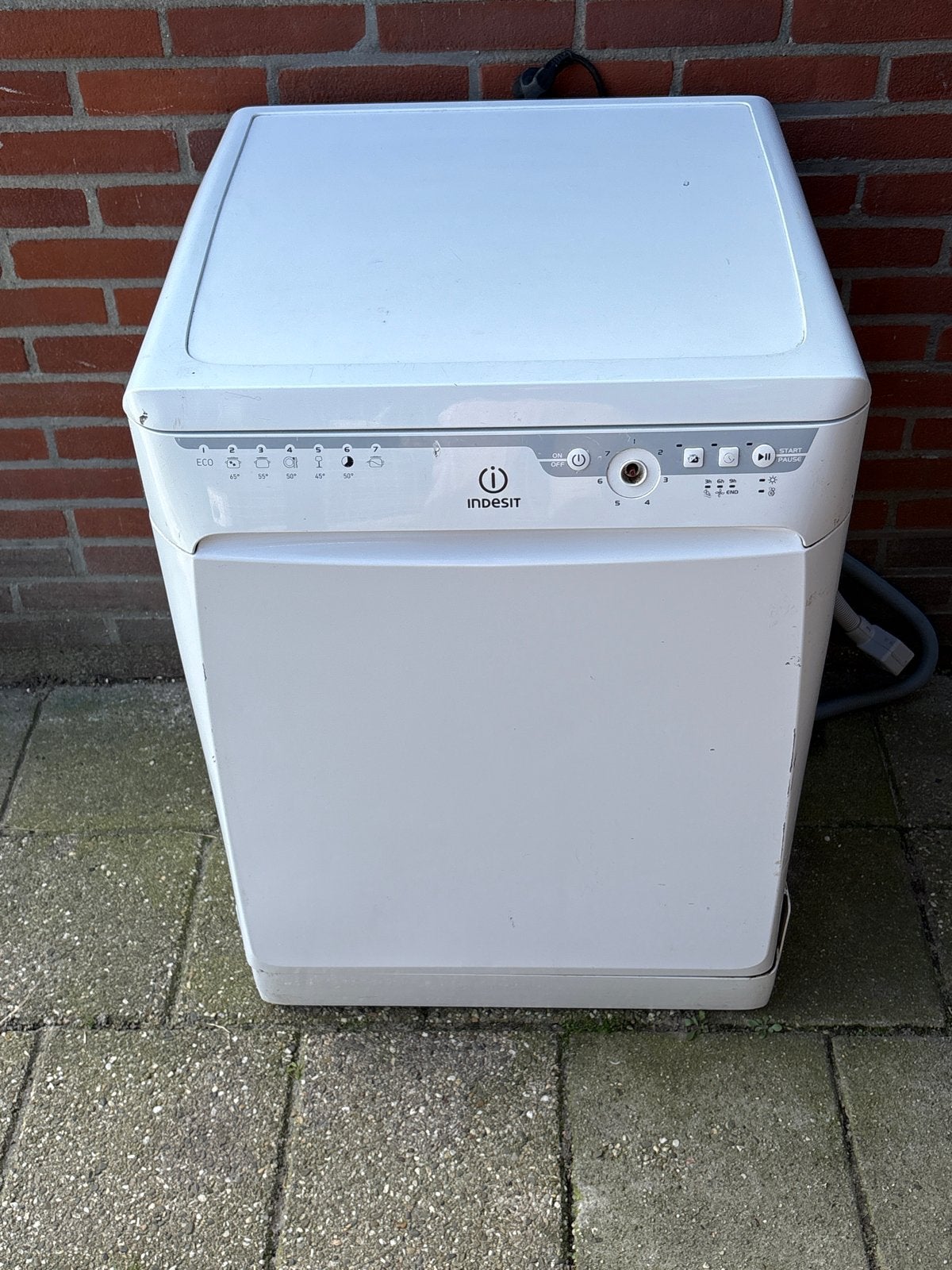 Gratis gebruikte Indesit vaatwasser - Ophalen, Ophalen, Gebruikt, Minder dan 85 cm, 60 cm of meer