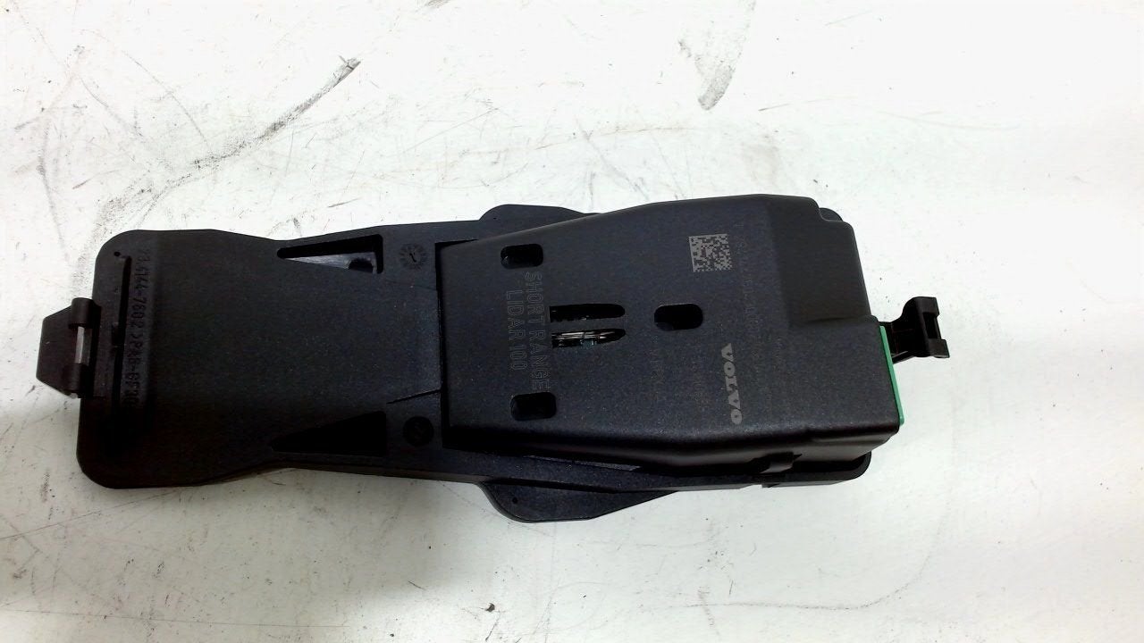 Adaptive cruise control sensor Volvo V40, Auto-onderdelen, Onderdelen@venauto.nl, Van der Ven Autorecycling B.V., Gebruikt, Ettenseweg 76, 4706 PB Roosendaal, The Netherlands