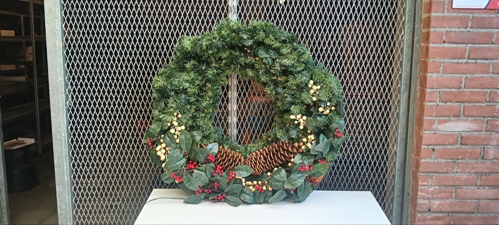 Grote luxe kunst kerstkrans met verlichting. 80cm diameter, Diversen, Kerst, Ophalen