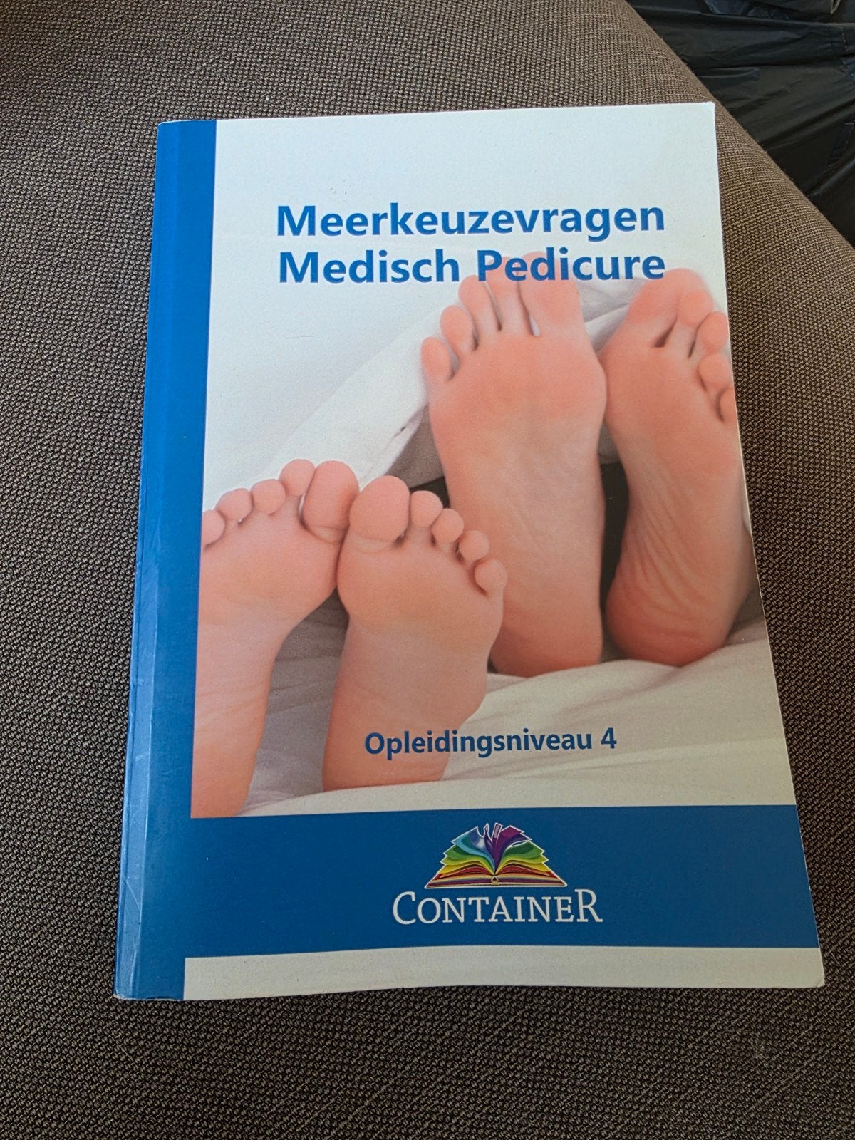 Meerkeuzevragen Medisch Pedicure Opleidingsniveau 4, Ophalen of Verzenden, Zo goed als nieuw, MBO, Onbekend