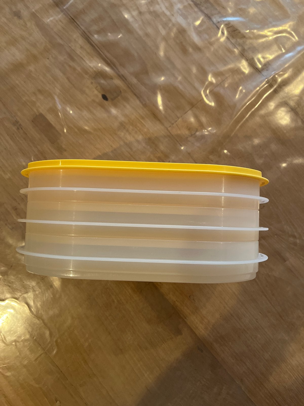 Tupperware toren voor broodbeleg - Stapelbaar en handig, Gebruikt, Overige kleuren, Bewaardoos, Ophalen of Verzenden