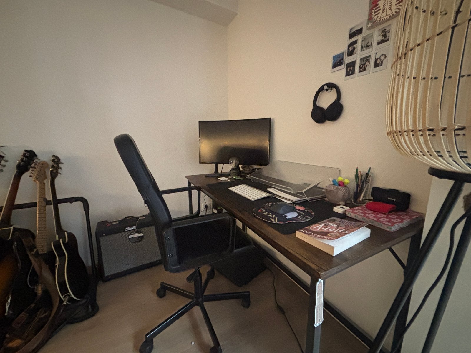 Desk and Chair, Zwart, Metaal, Ophalen of Verzenden, Zo goed als nieuw