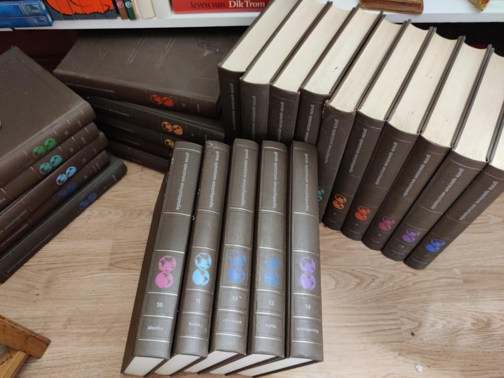 Gratis 25 delige encyclopedie, Ophalen of Verzenden, Algemeen