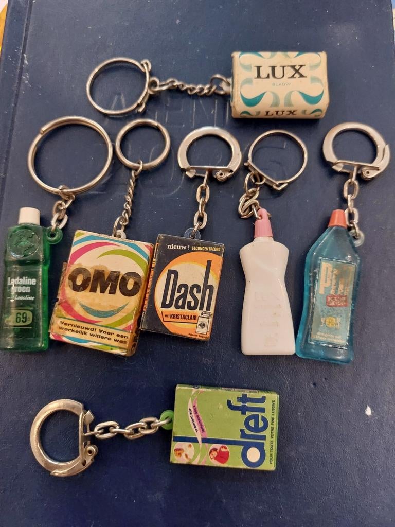 Vintage sleutelhangers jaren '60 - Wasmiddel & Zeep, Ophalen of Verzenden, Gebruikt