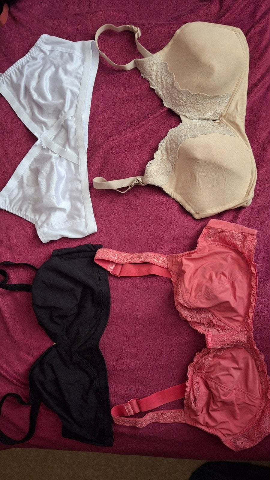 Diverse BH's - C&A, Infinity, Esmara - Maat 95D/110D, C&A, Infinity, Esmara, Ophalen of Verzenden, Beige, BH