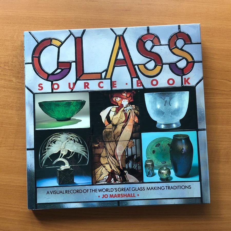 Glass Source Book - A visual record, Ophalen of Verzenden, Zo goed als nieuw