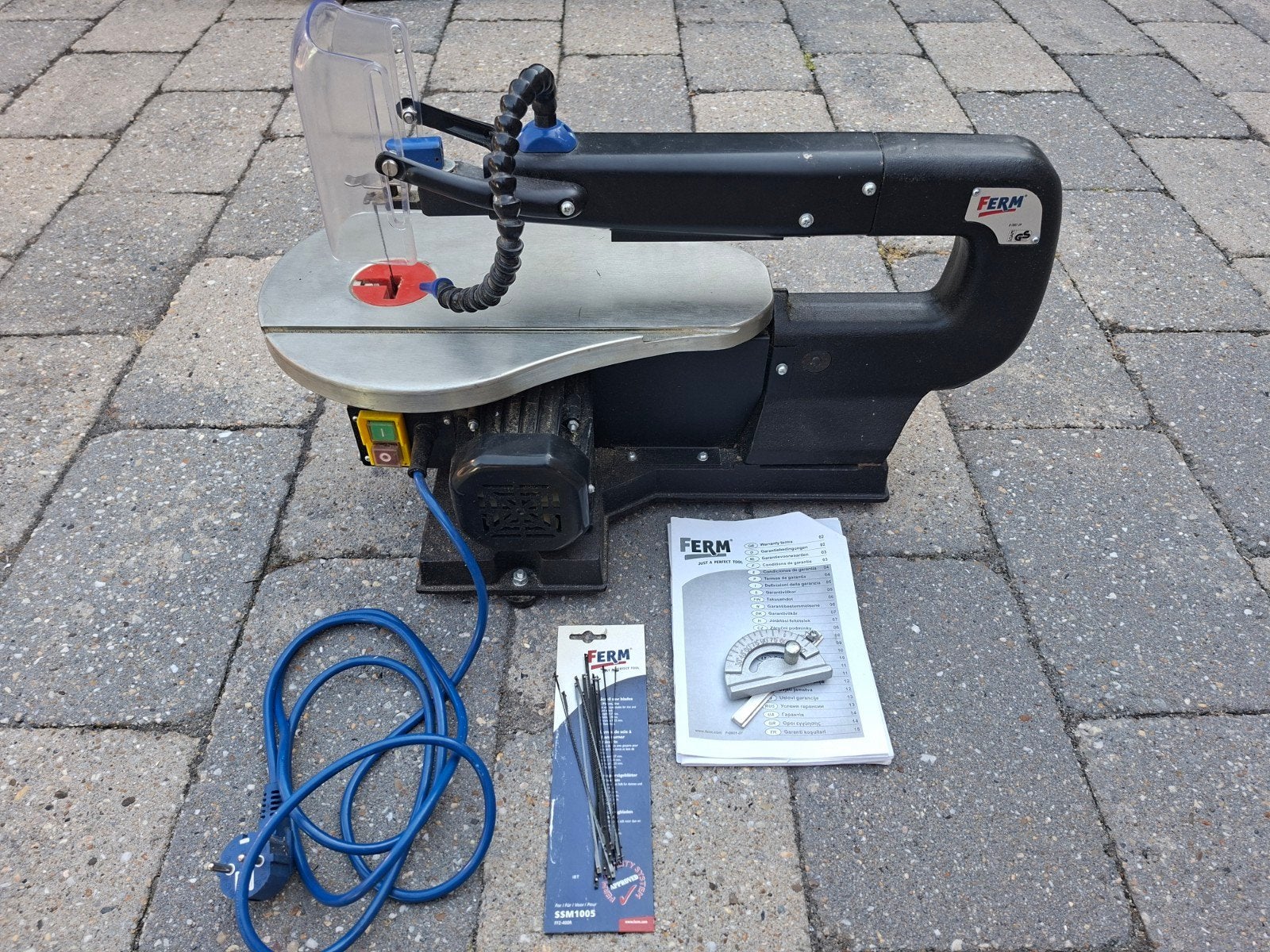 Ferm Figuurzaagmachine - Zo goed als nieuw, Doe-het-zelf en Verbouw, Gereedschap | Zaagmachines, Ophalen, Minder dan 30 mm, Figuurzaag