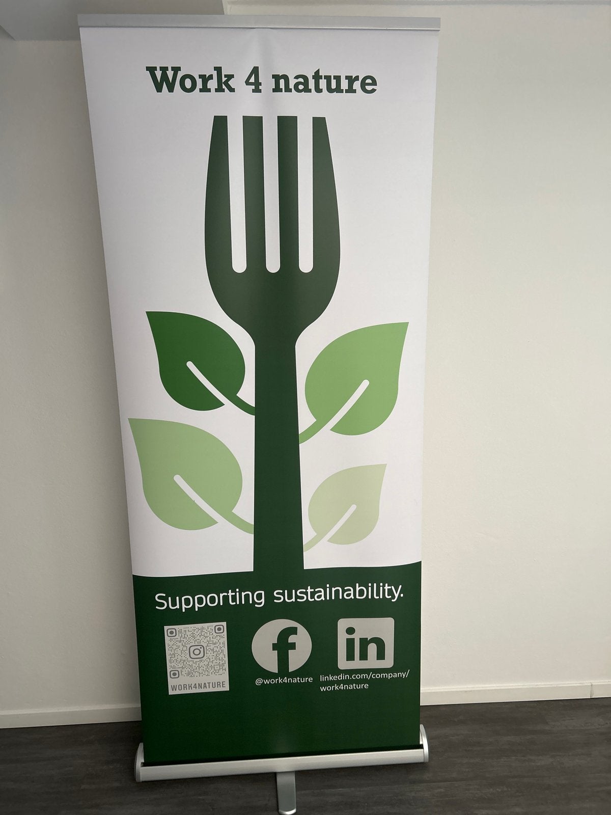 Roll-up banner 'Work 4 nature' met opberghoes, Verzenden, Gebruikt