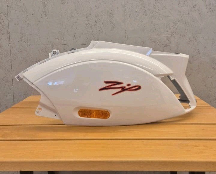 Piaggio Zip voor-en achterkap wit - Zo goed als nieuw, Ophalen, Piaggio, Zo goed als nieuw, Kap