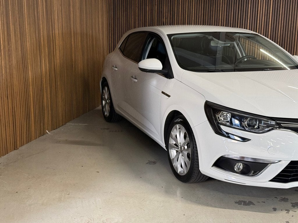Renault Mégane 1.2 TCe Bose, Auto's, Renault, Gebruikt, 4 cilinders, 665 kg, Bedrijf