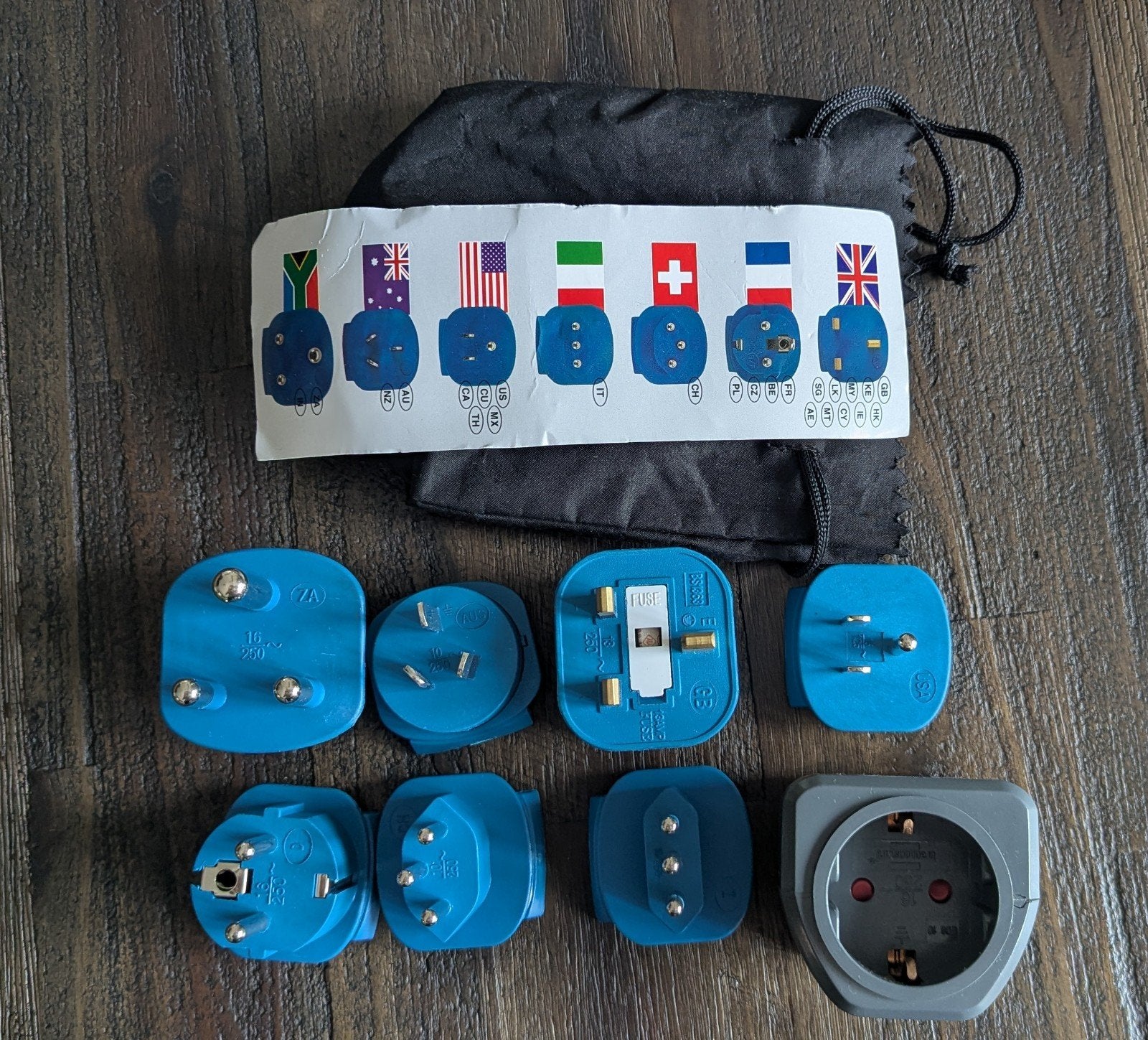 Brennenstuhl reisstekker set, Ophalen of Verzenden, Zo goed als nieuw