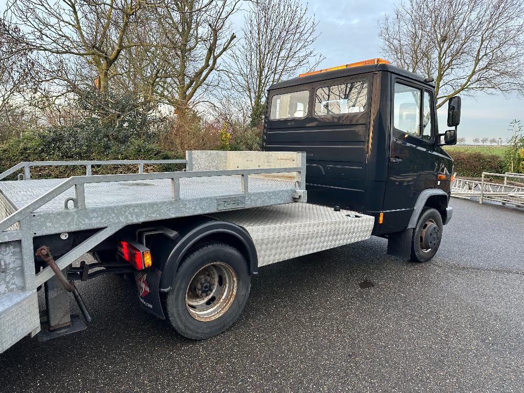 Mercedes-Benz Vario 614 814 BE 12 ton Veldhuizen opbouw, 4 cilinders, Zwart, Bedrijf, Cruise Control