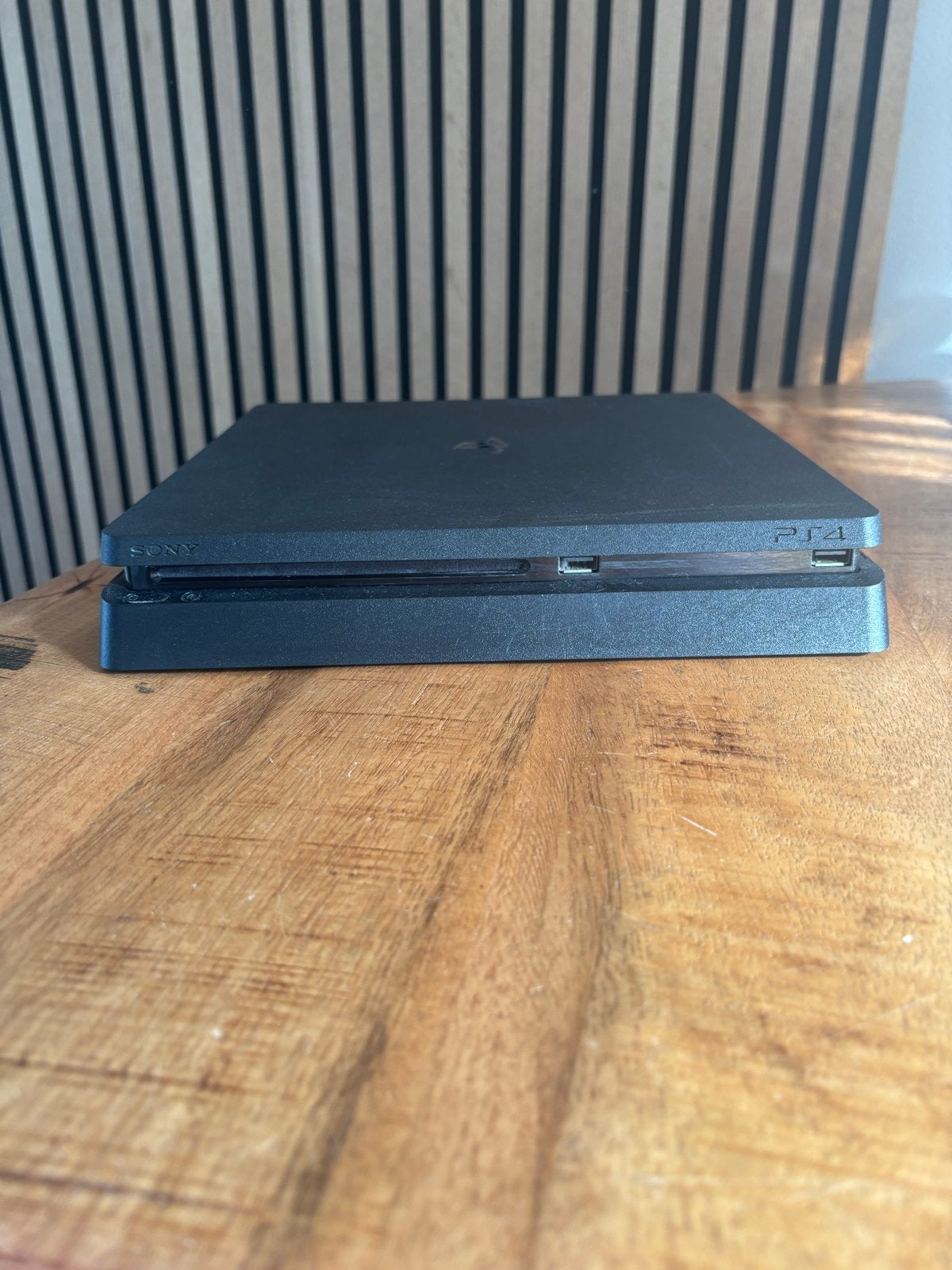 PlayStation 4 Slim 500 GB met 1 controller, Spelcomputers en Games, Ophalen of Verzenden, Zo goed als nieuw, Met 1 controller