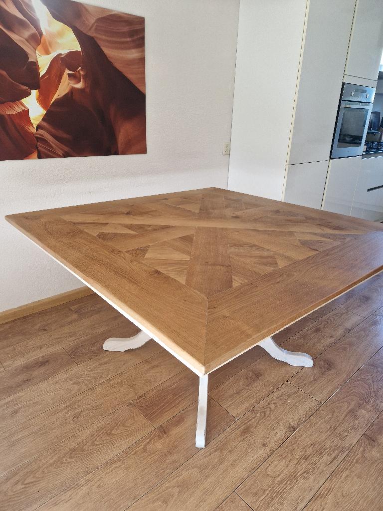 Mag gauw weg, vierkante eettafel  voor 250 euro, Huis en Inrichting, Tafels | Eettafels, Ophalen, Zo goed als nieuw, Vijf personen of meer