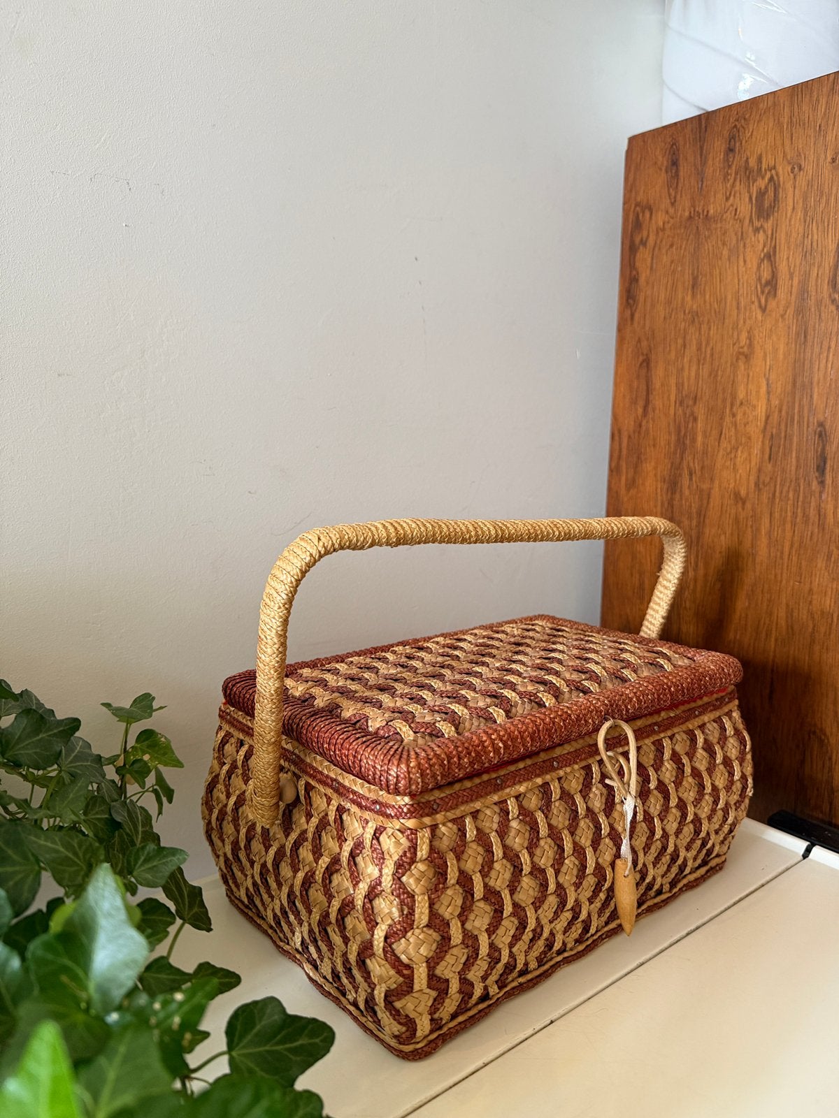 Vintage rieten opbergmand