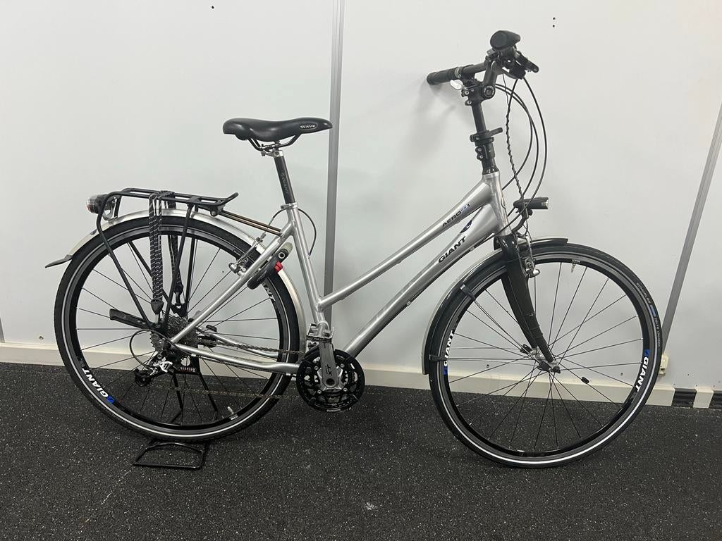 Nette Giant Aero RS 3 Damesfiets - Shimano Deore XT, Fietsen en Brommers, Fietsen | Dames | Damesfietsen, Velgrem, Versnellingen
