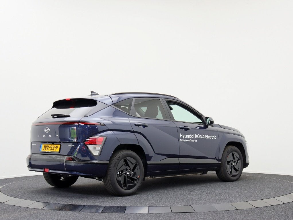 Hyundai KONA Electric LR Pure Edition 64.8 kWh | Demo-voorde, Auto's, Automaat, Gebruikt, Blauw, 204 pk