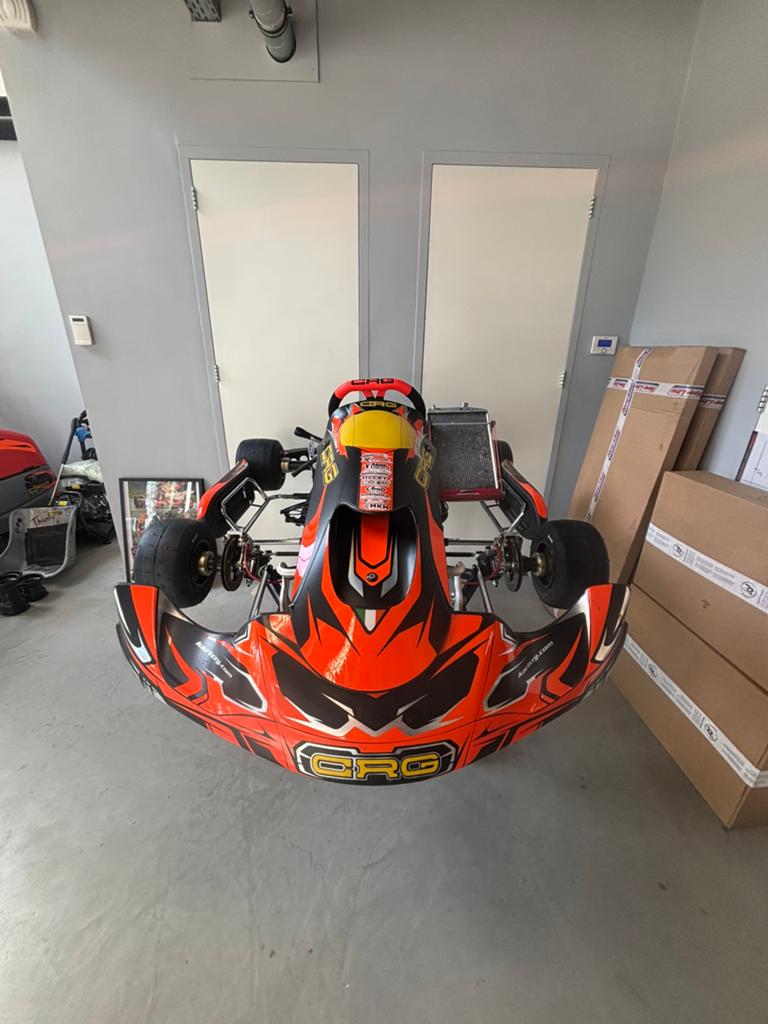 CRG Road rebel 2024 rolling chassis schakelkart, Sport en Fitness, Karting, Ophalen, Zo goed als nieuw, Kart