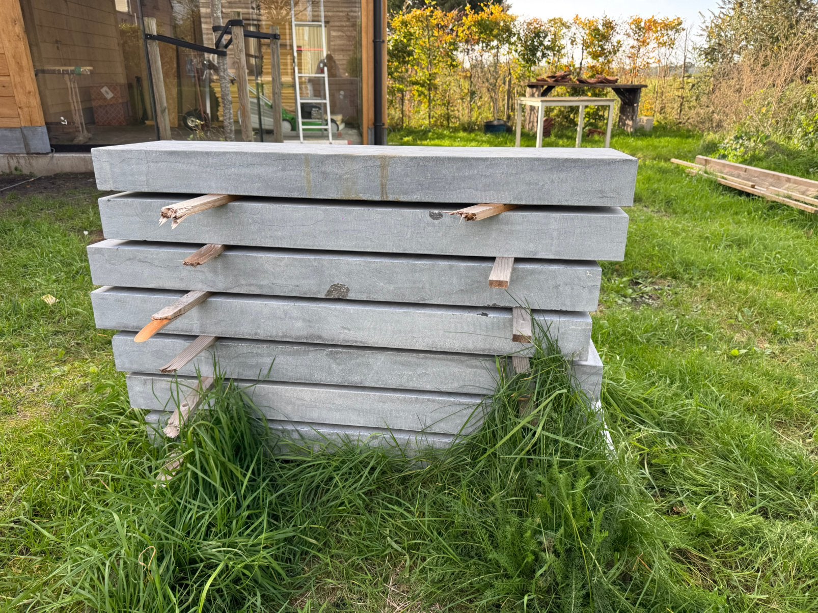 Arduinen plinten (blauwe hardsteen), Tuin en Terras, Ophalen, Zo goed als nieuw, Rotan