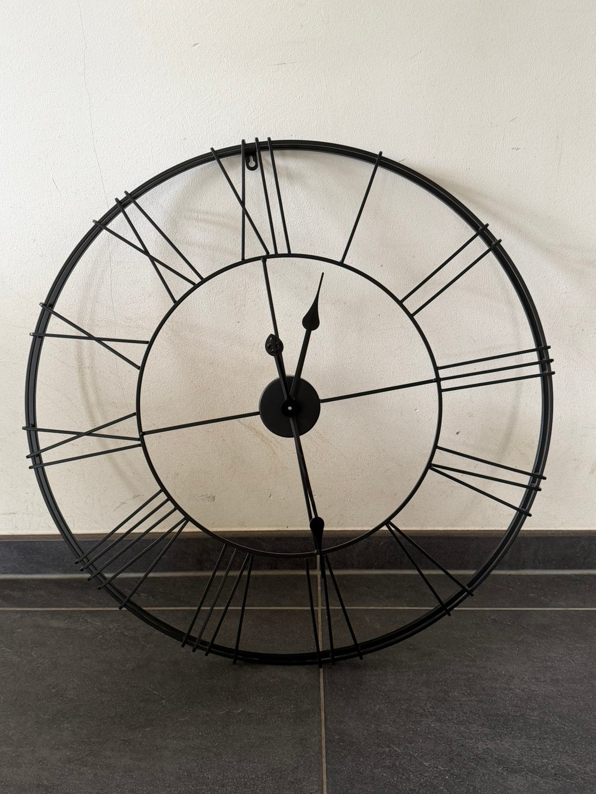 Romeinse cijfer klok, Ophalen, Zo goed als nieuw, Wandklok