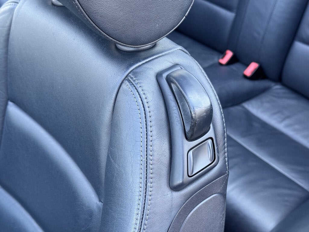 Foto 6 van Audi A4 Cabriolet 3.0 V6 | BTW auto | Youngtimer | Bose | Le