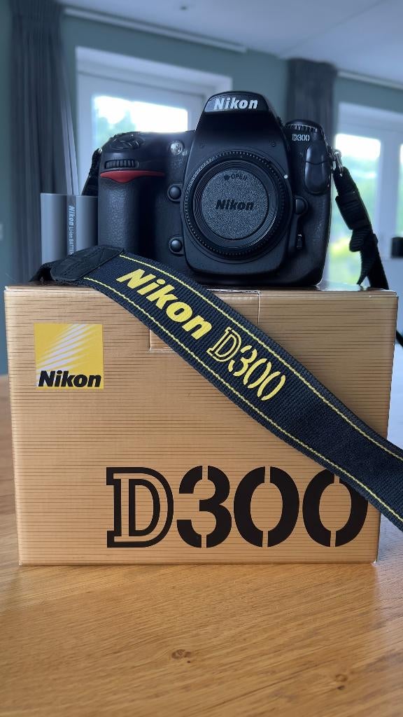 Nikon D300 met MB-D10, Audio, Tv en Foto, Fotocamera's Digitaal, Ophalen, Gebruikt, Nikon, Geen optische zoom