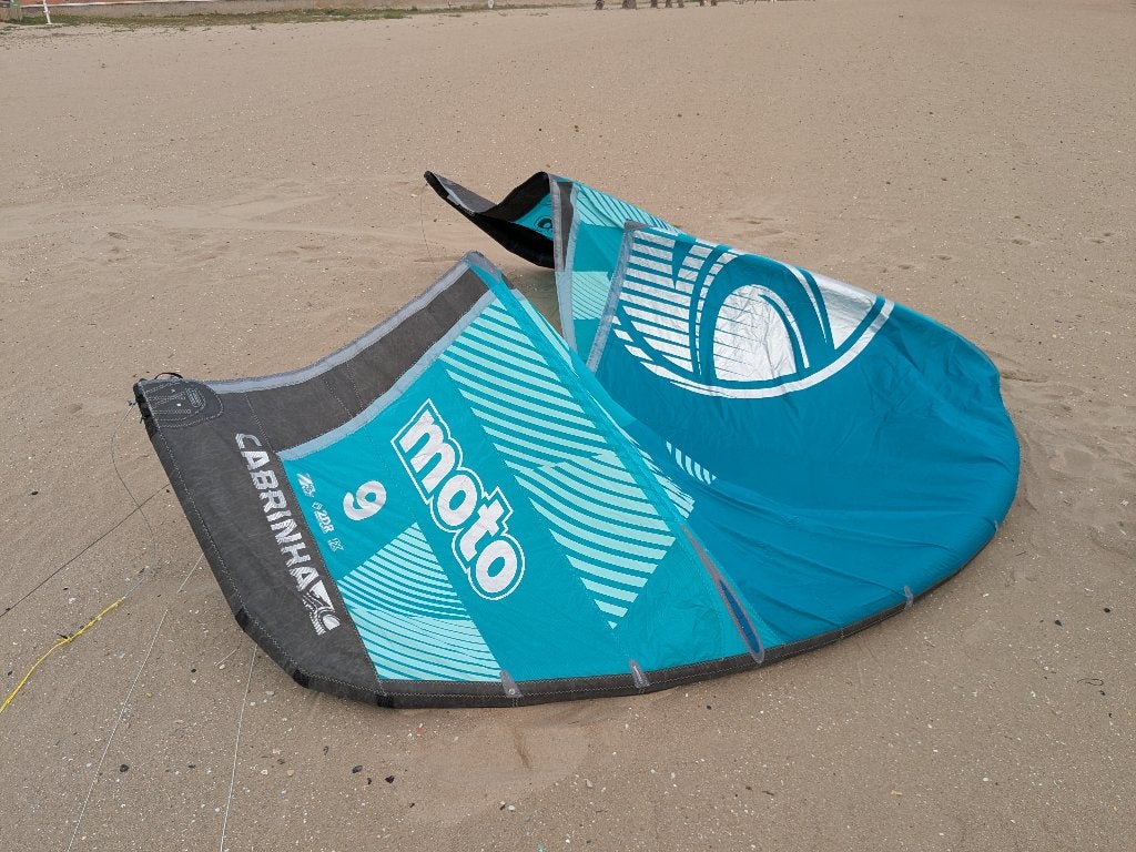 ZGAN Kitesurfset Cabrinha Moto 9m + Board + Mystic trapeze, Watersport en Boten, Kitesurfen, Ophalen, Kitesurf-set, Twintip, 9 m²
