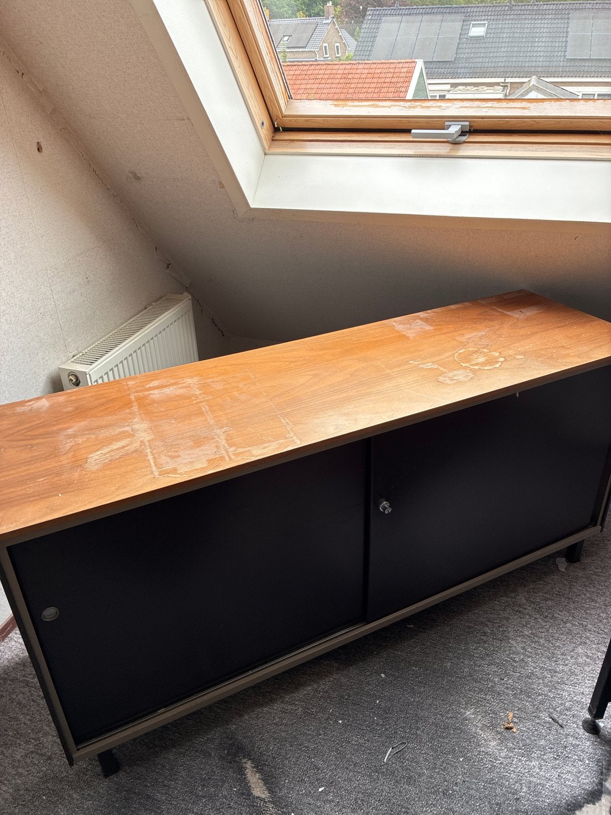 Vintage dressoir met schuifdeuren en planken, Ophalen, Gebruikt, Teakhout, 150 tot 200 cm