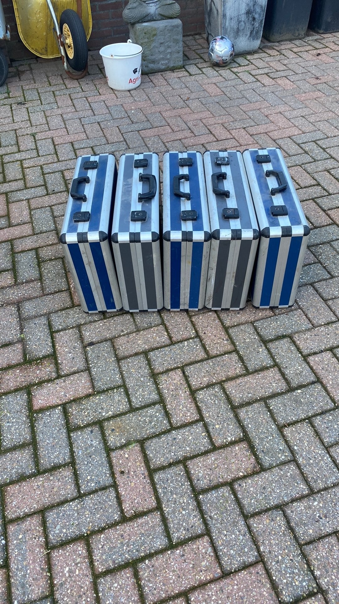 Te koop stevige aluminium opbergkoffers 5 stuks, Ophalen, Zo goed als nieuw