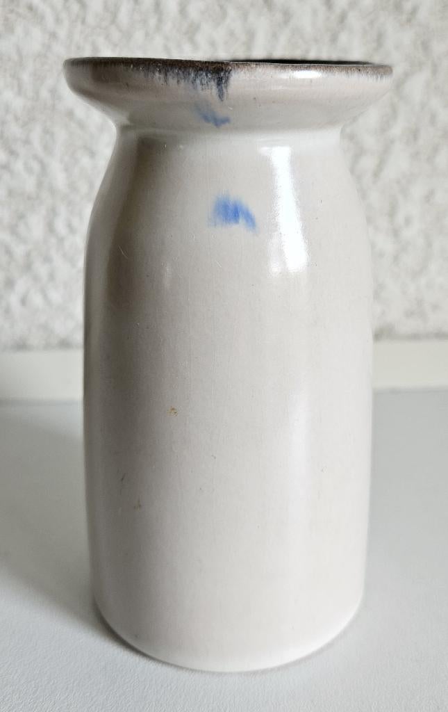 Vaasje 1229 van Strehla Keramik DDR vintage uit de jaren '60, Ophalen